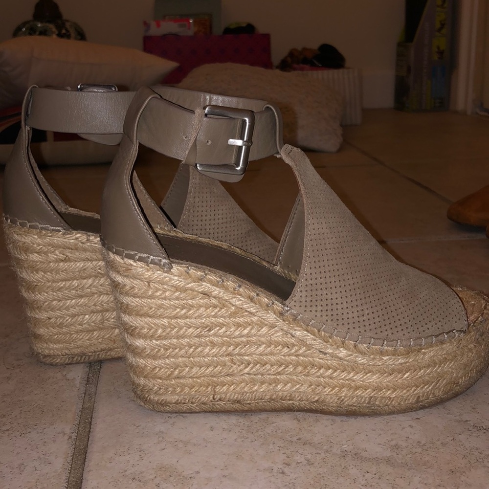 Marc Fisher wedges